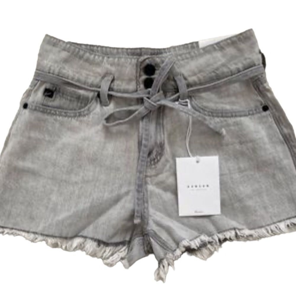 Kancan hi rise shorts with raw hem size small new with tags